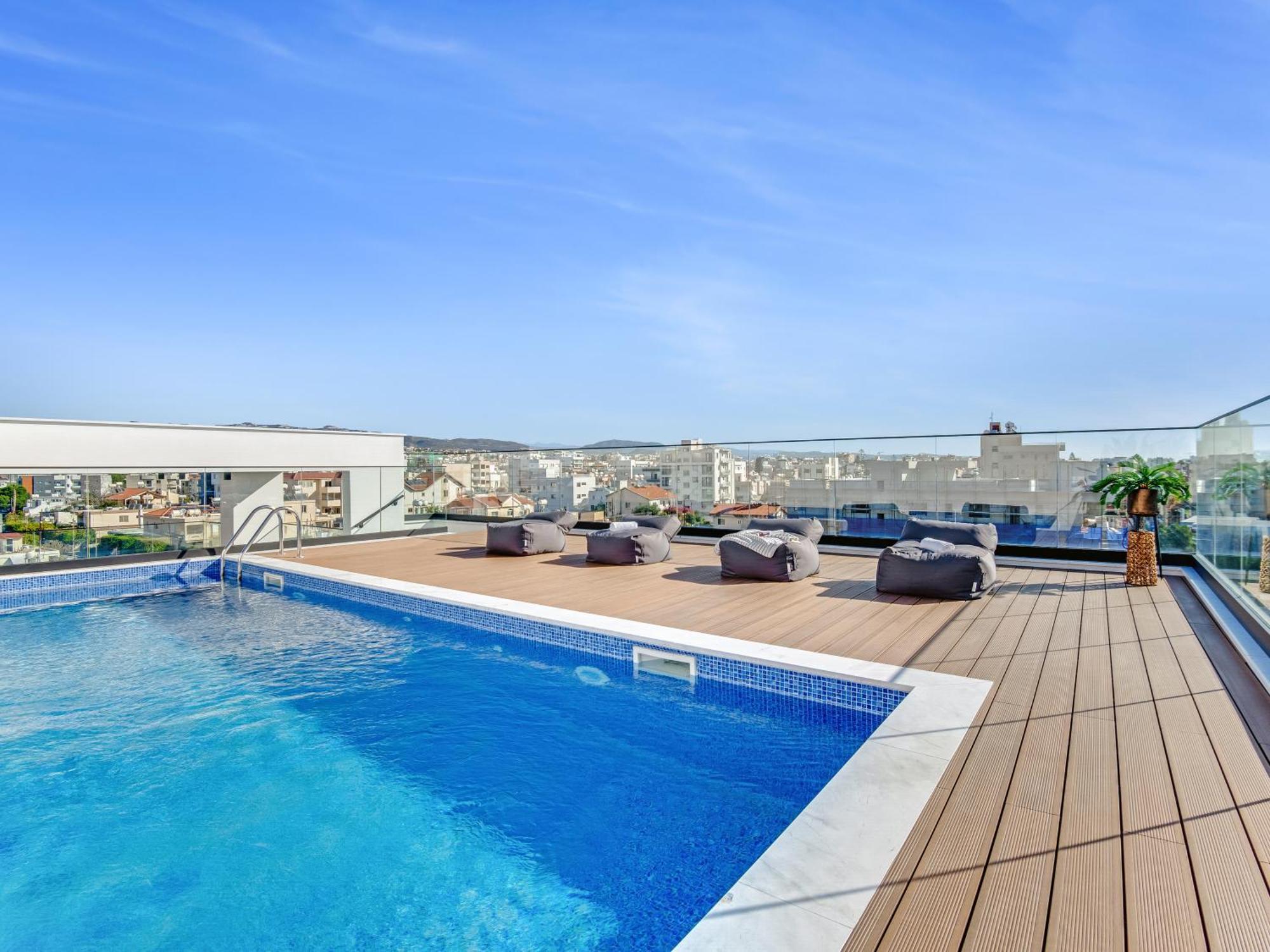 Sanders Crystal 2 Limassol Exterior foto