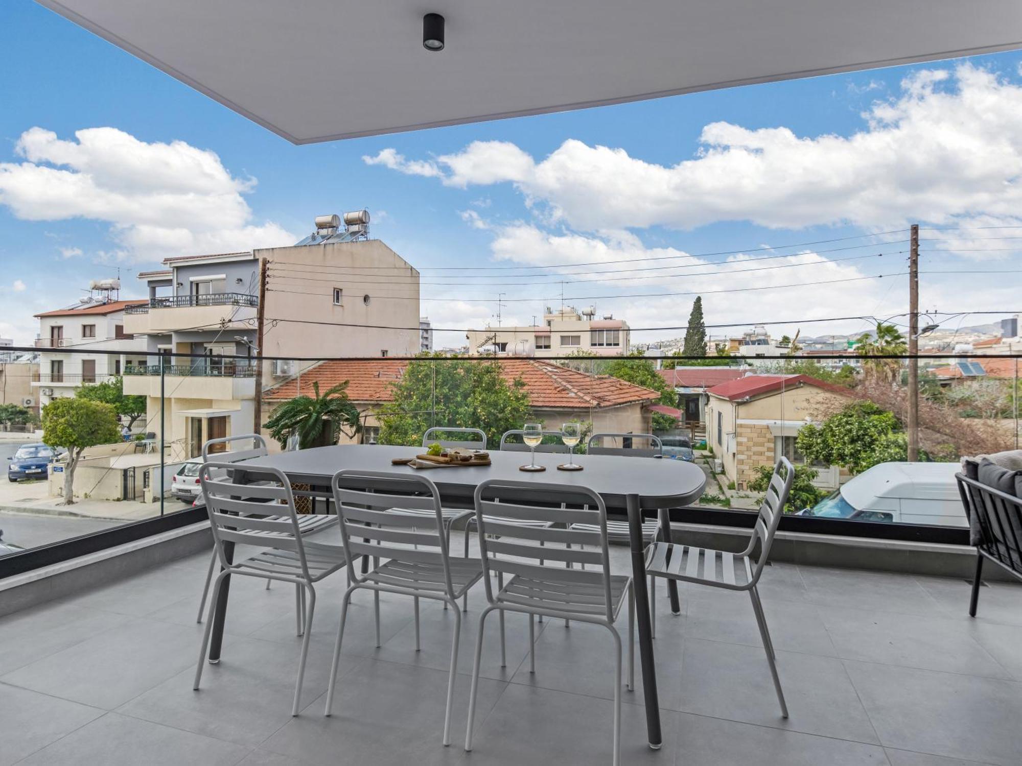 Sanders Crystal 2 Limassol Zimmer foto