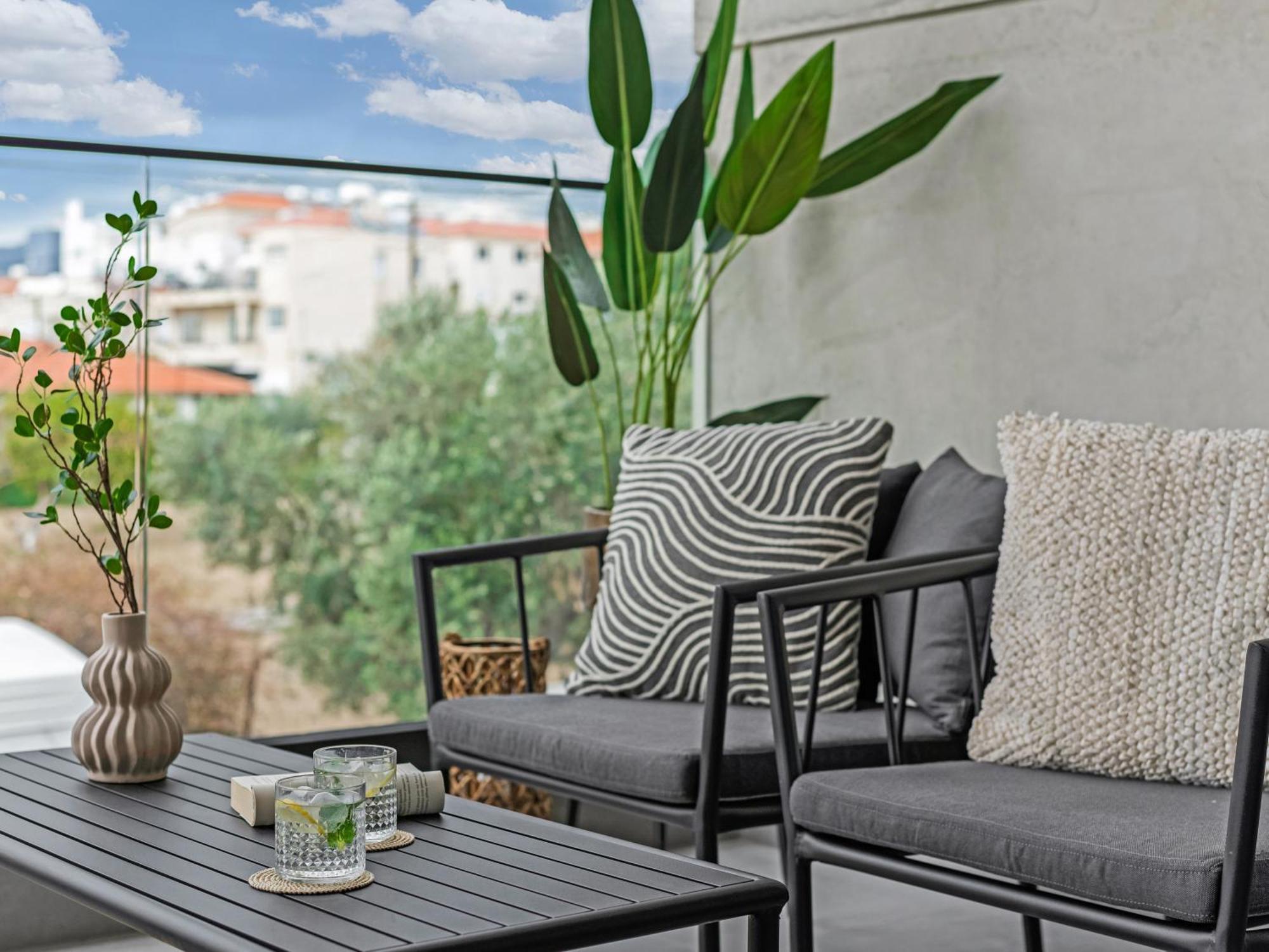 Sanders Crystal 2 Limassol Zimmer foto